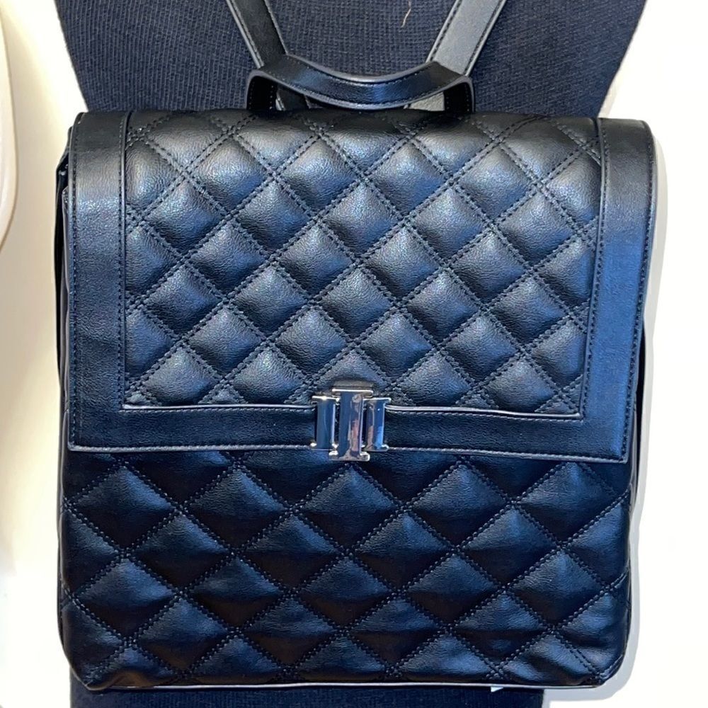 NWOT Tommy Hilfiger flap quilted backpack